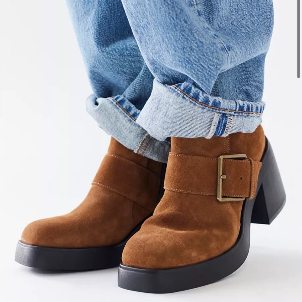 COPY - VAGABOND buckled booties